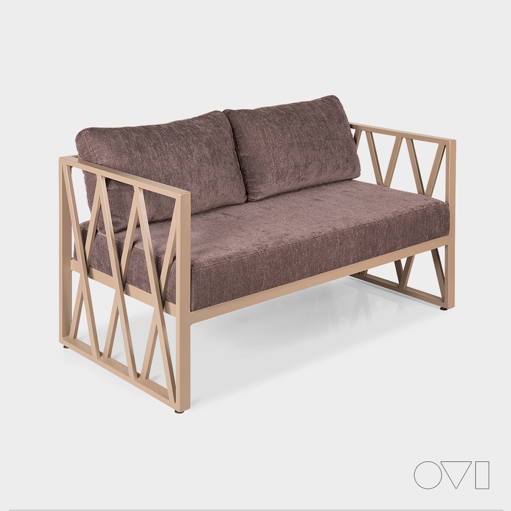 CAMBRIA COUCH